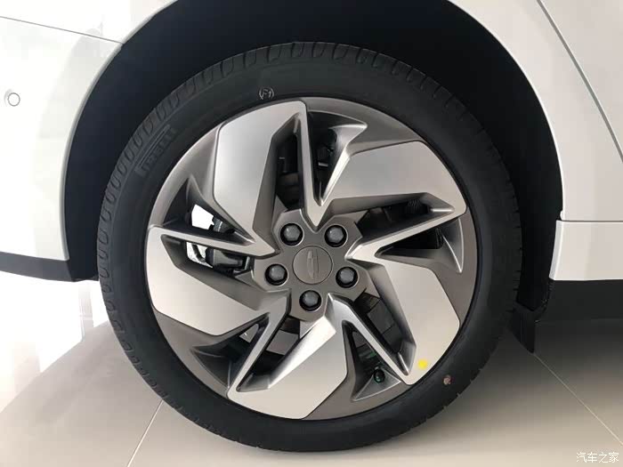 来评论一下几何a的轮胎吧