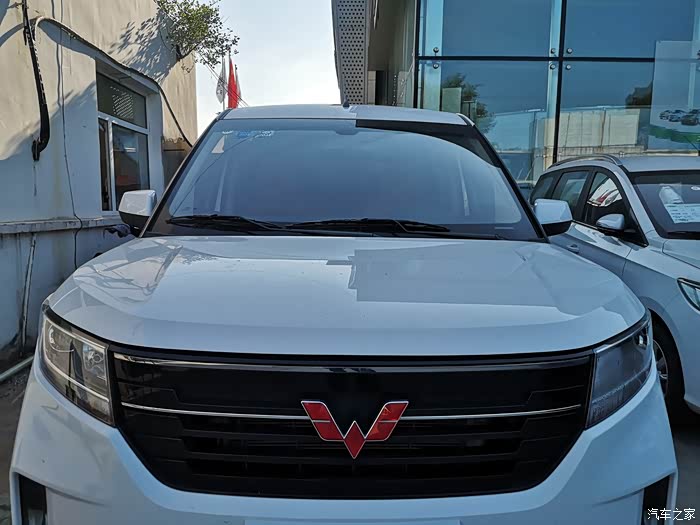 大空间五菱神车五菱宏光plus