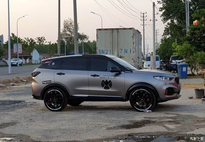 微信群看到vv6改装挺好看的发给大家参考一下