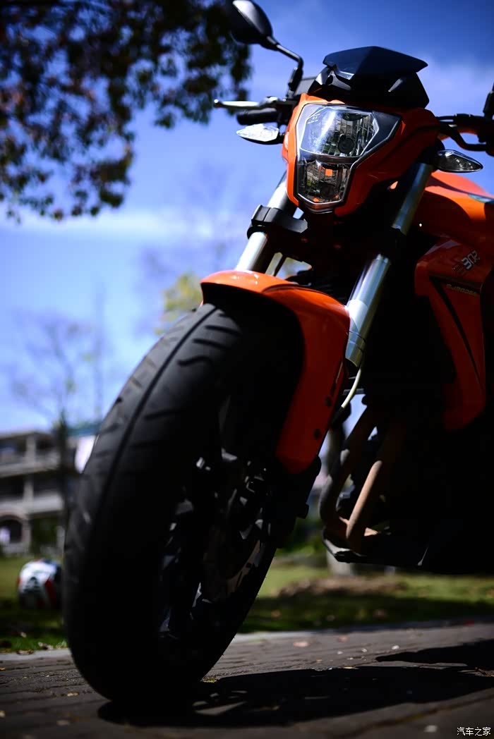 我的贝纳利小黄龙300