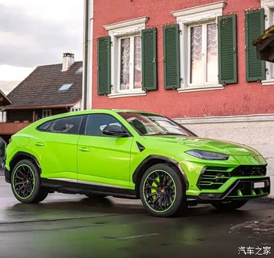 图 浅绿色的车身颜色太美了,太吸引人了.