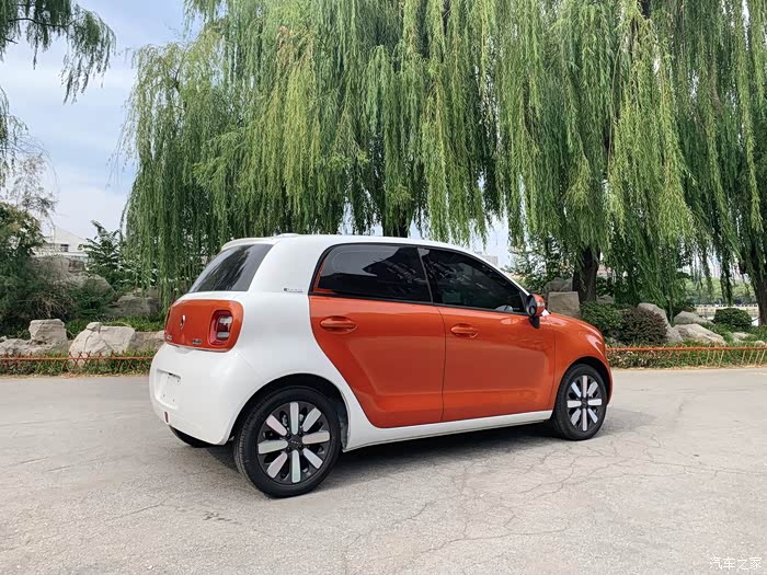 2021款欧拉黑猫豪华型提车作业原欧拉r1女神版