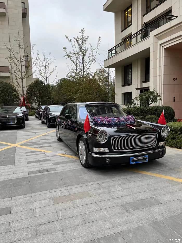 【图】我的爱车和红旗l5一起给别人做婚车的一天,这感觉真的很奈斯!