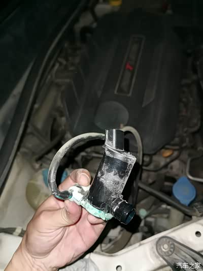 gs4玻璃水水泵漏水更换作业_传祺gs4论坛_手机汽车之家