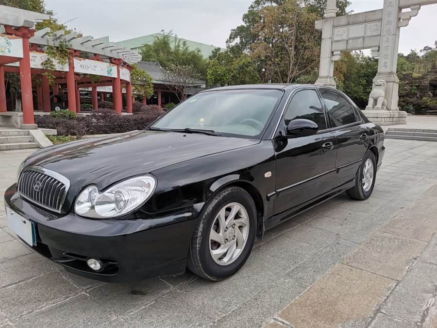 这是进入国内的第一代索纳塔吗