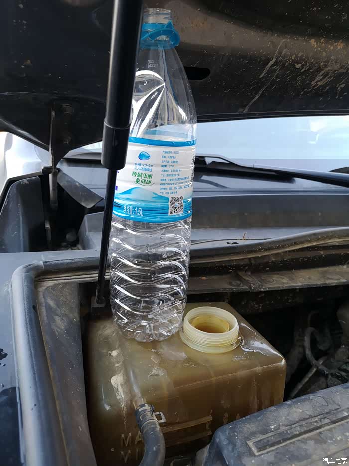 副水箱始终少1.5升水.