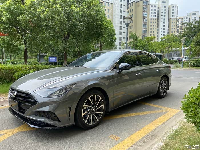 爱上索纳塔十代