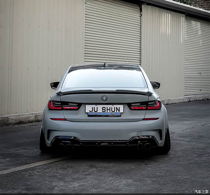 宝马3系改装m4gtsoled龙鳞尾灯