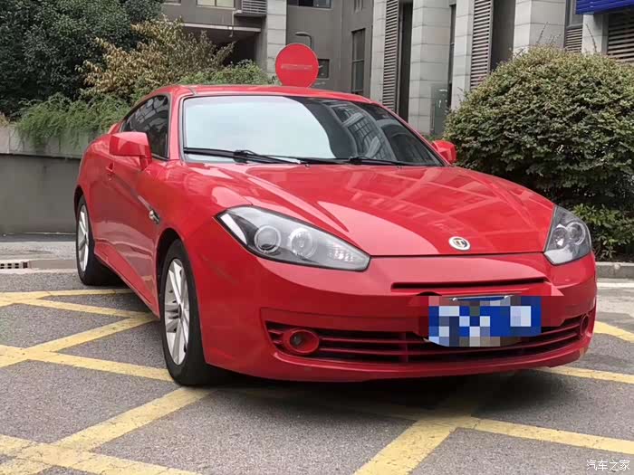 酷派的外观设计非常有个性,给人一种力量感十足的澎湃感觉!