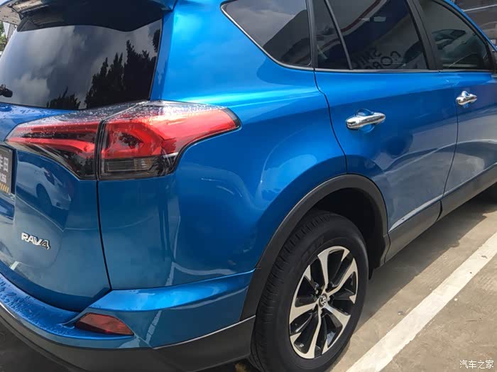 提蓝色荣放迎幸福生活