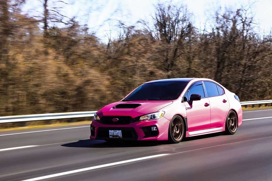 斯巴鲁翼豹wrx ,这个粉色挺骚气