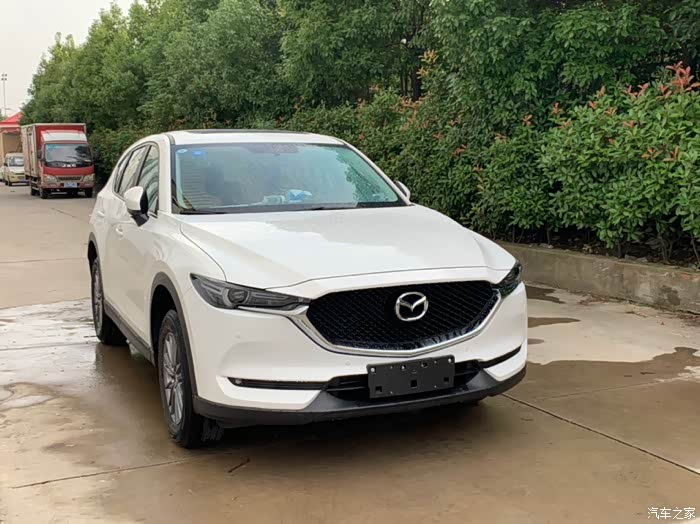 加入cx5大家庭第二辆马自达智尚白