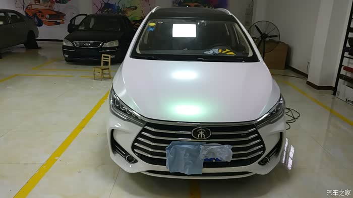 宋max改色贴膜中,自己来贴