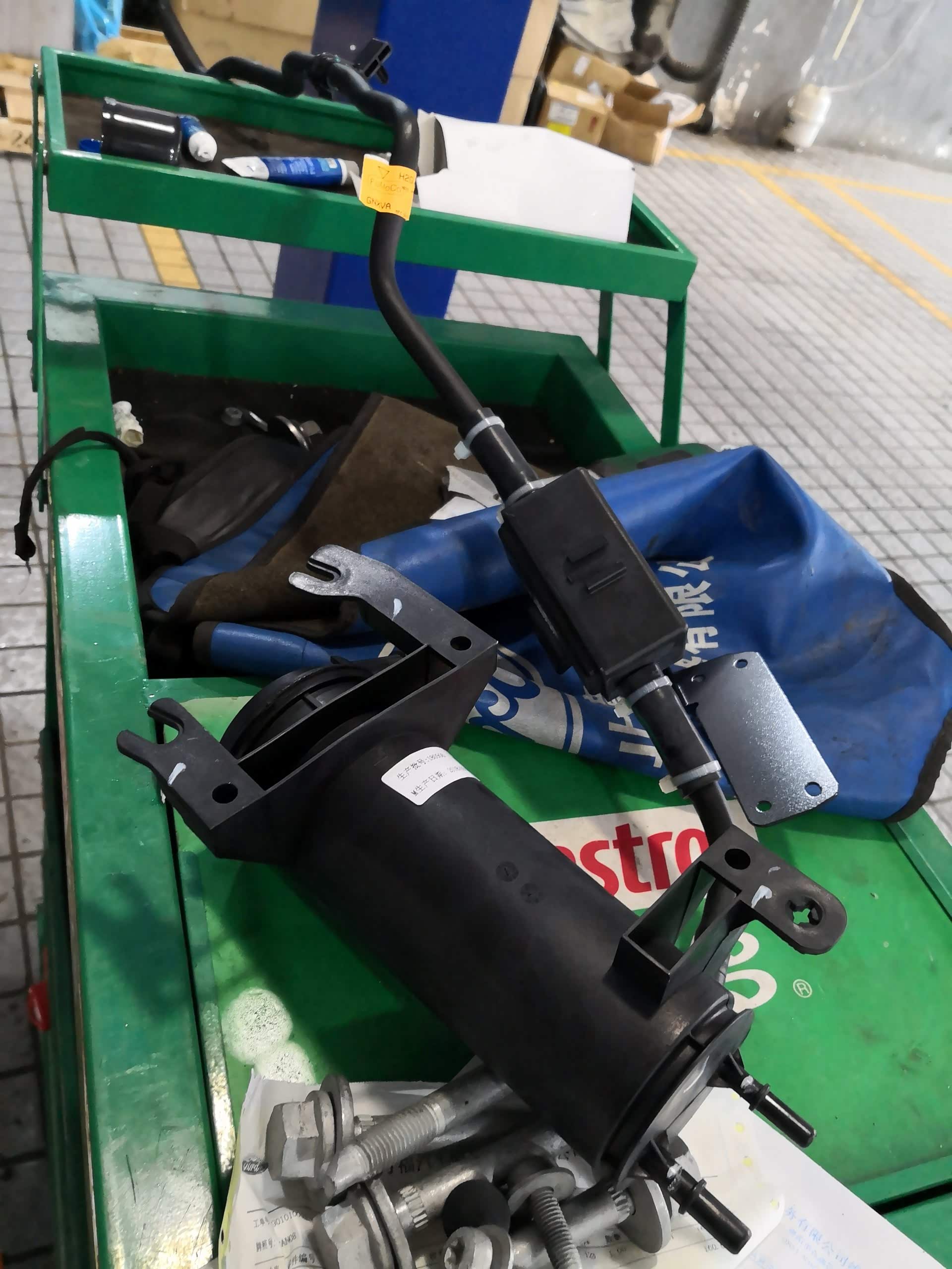 关于换锐界碳罐的问题咨询大家