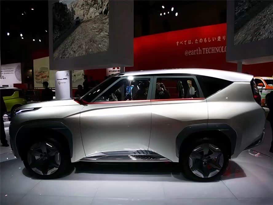 【图】拥有科幻外观内饰的——三菱gc-phev.