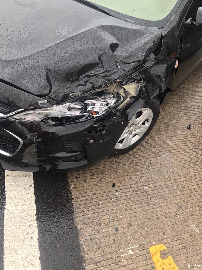 【图】雨天小事故~~~_科沃兹论坛_汽车之家论坛