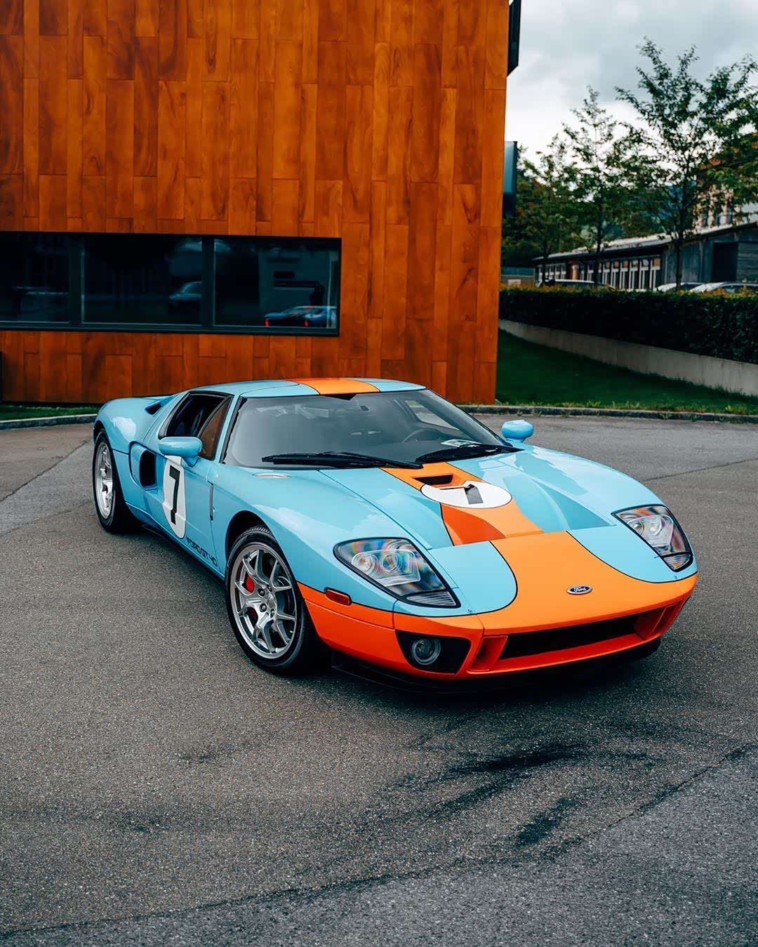 福特gt40闻名赛车界经典gulf涂装