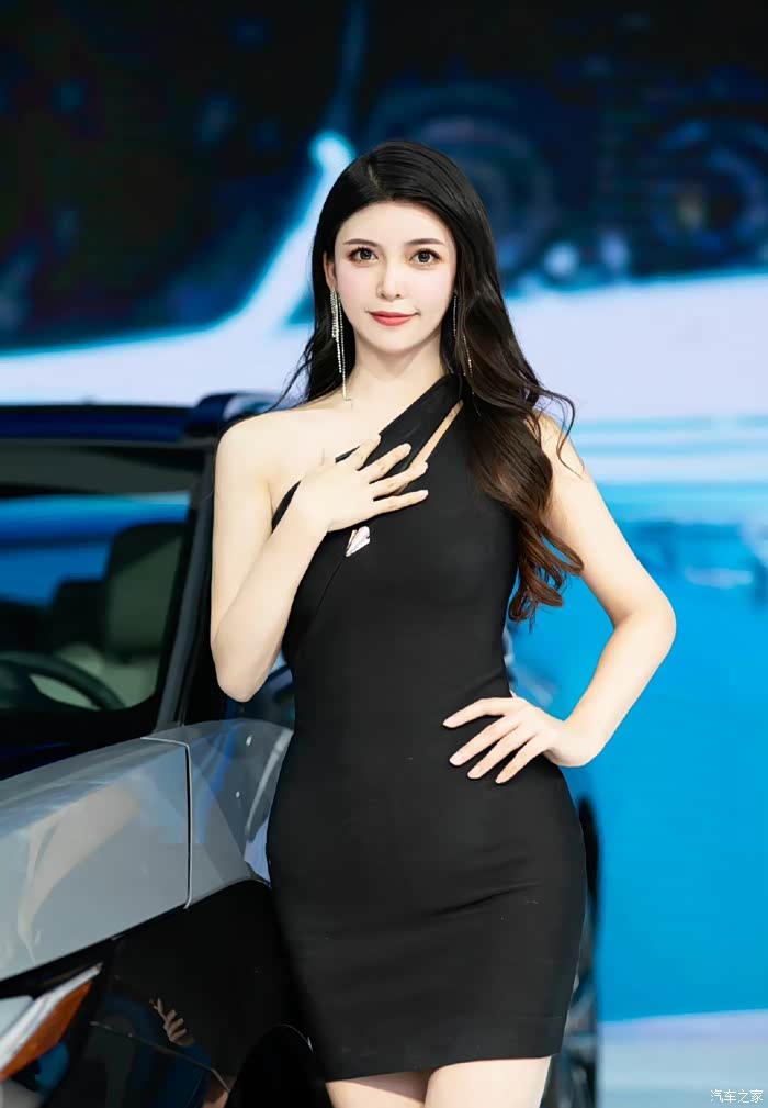 【图】路虎车友带你欣赏车展模特_揽胜论坛_汽车之家论坛