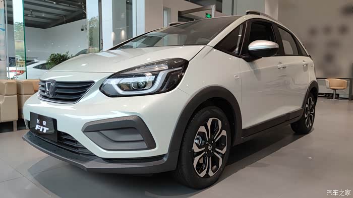 请看我的全新飞度潮越max版多图大片儿