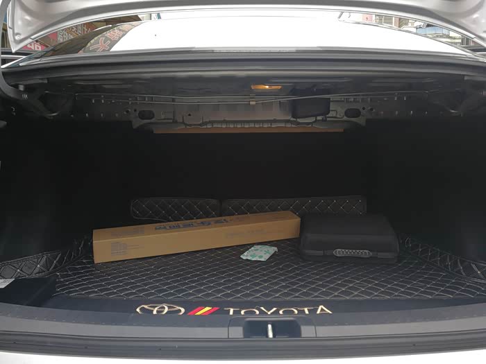 21款雷凌后备箱