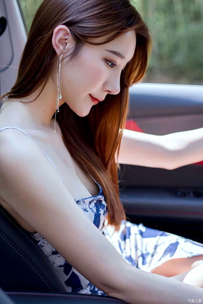 美女当车模,霸气虎7实力不容小觑_瑞虎7论坛_汽车之家论坛