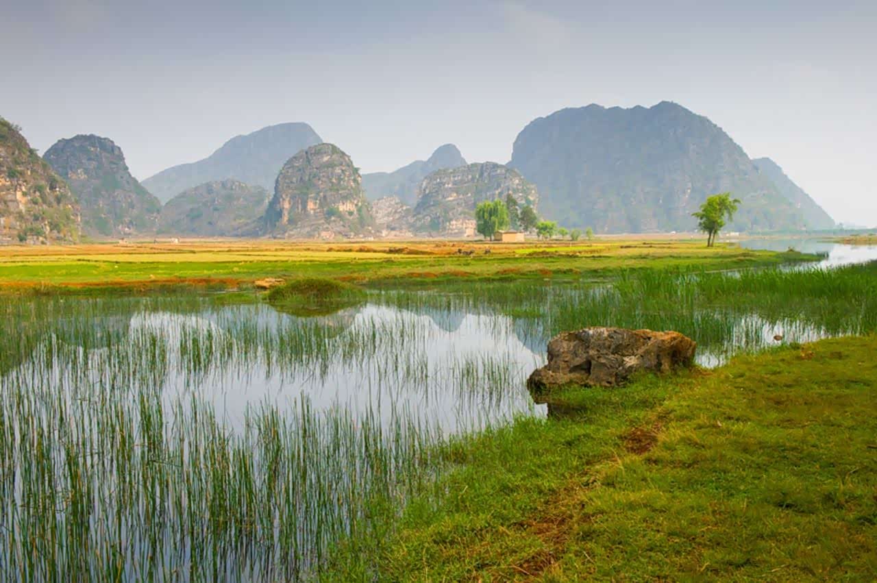 图 普者黑,有着独特的云南高原湖泊湿地生态系统.
