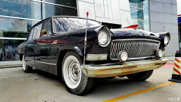 红旗ca773一辆望尘莫及的豪车