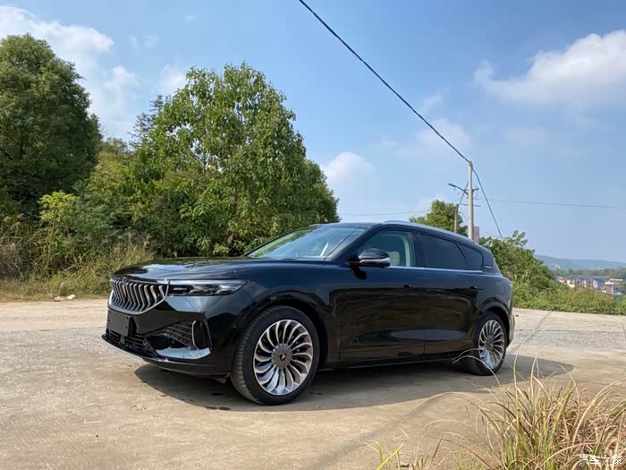 岚图提车使用一周优缺点