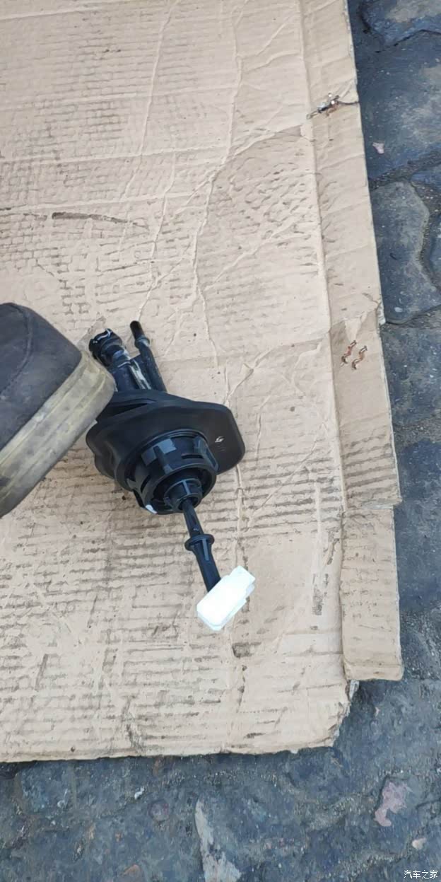 福克斯离合器总泵分泵问题