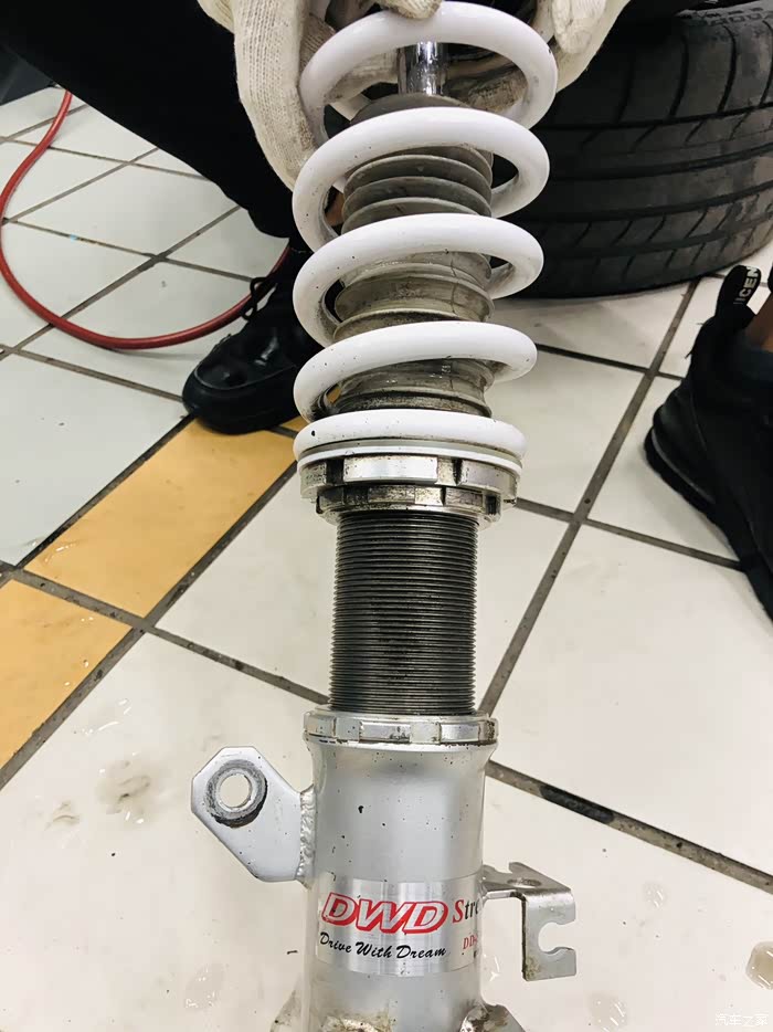 绞牙避震器亮相,收的朋友使用几个月的