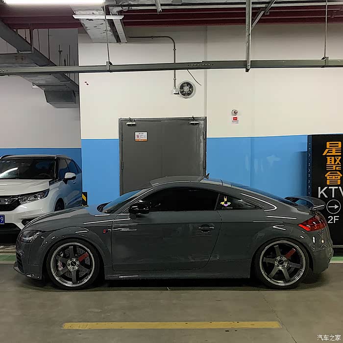 奥迪tt纳多灰改色案例