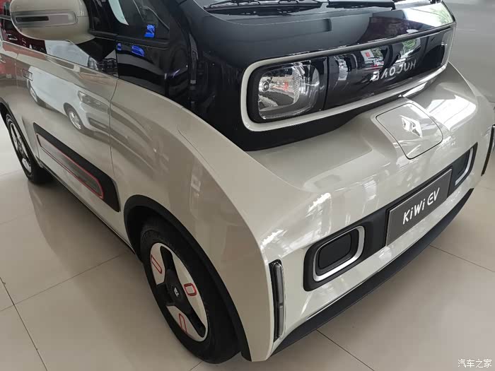 精致小车宝骏kiwi