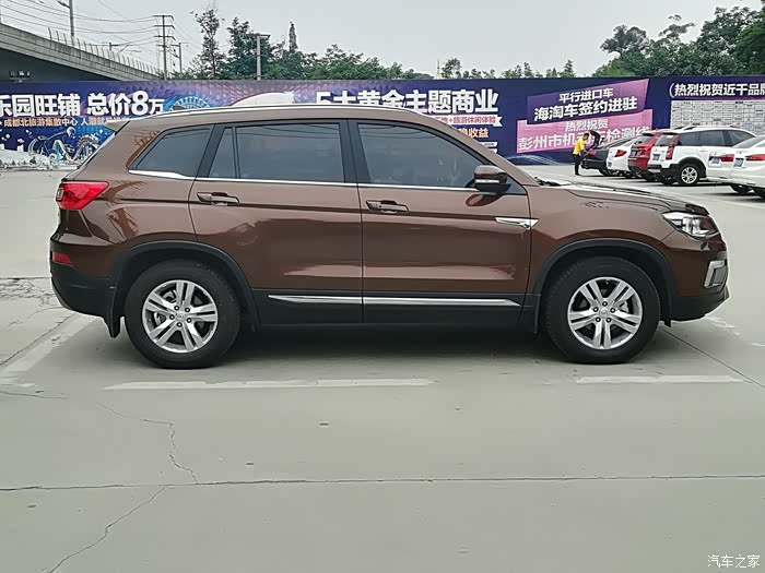 746 | 回复: 17 长安cs75论坛 新款75的前脸和老款的相比,你喜欢 哪个