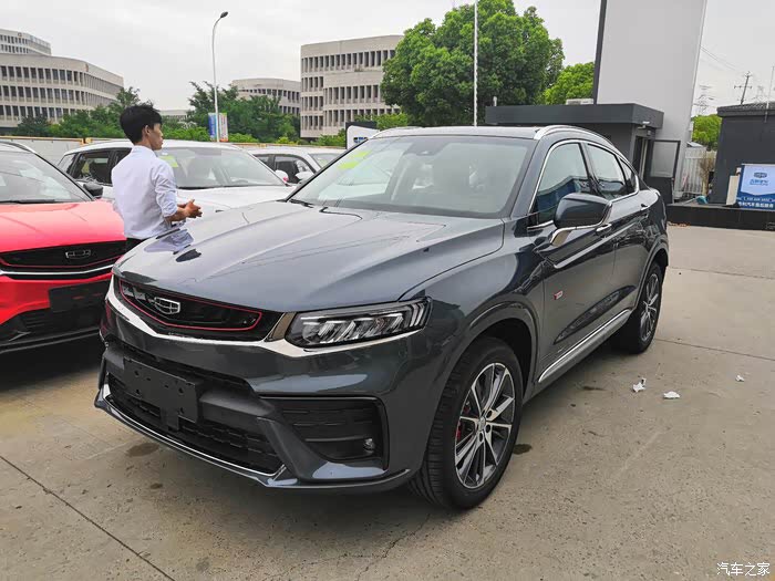 四驱雷霆灰,明天提车啦!