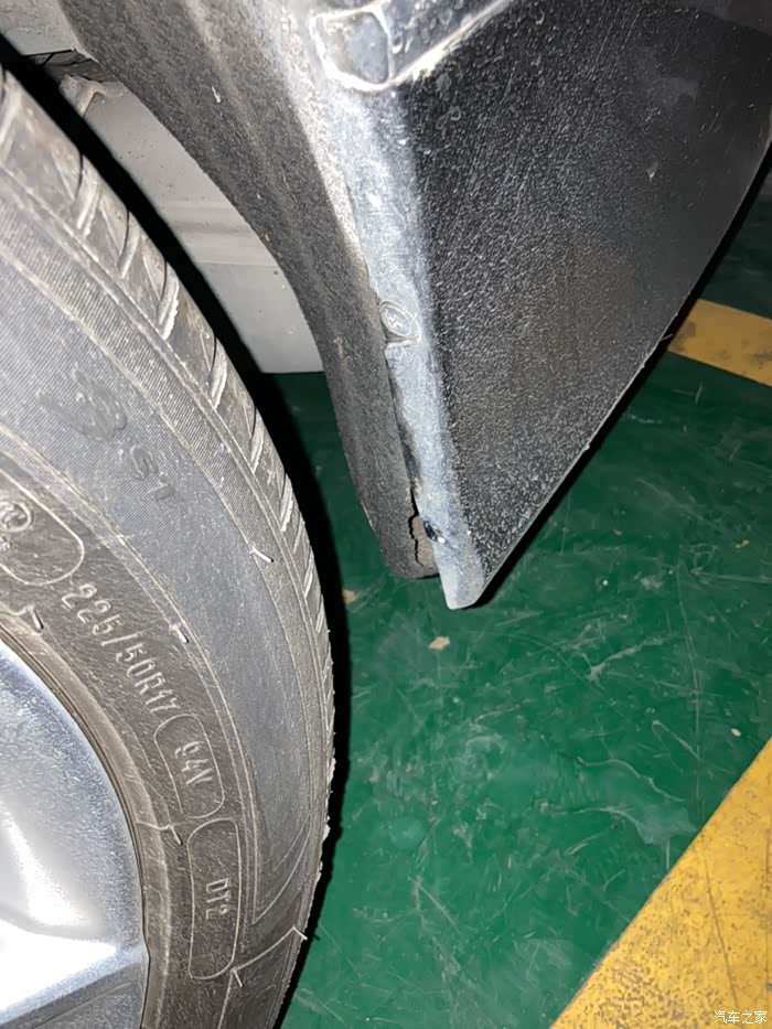 【图】雅阁十代轮拱罩小裂_雅阁论坛_汽车之家论坛