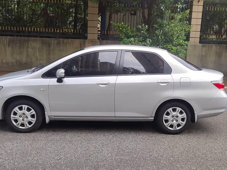 理念s1,好像改本田标的还不少!