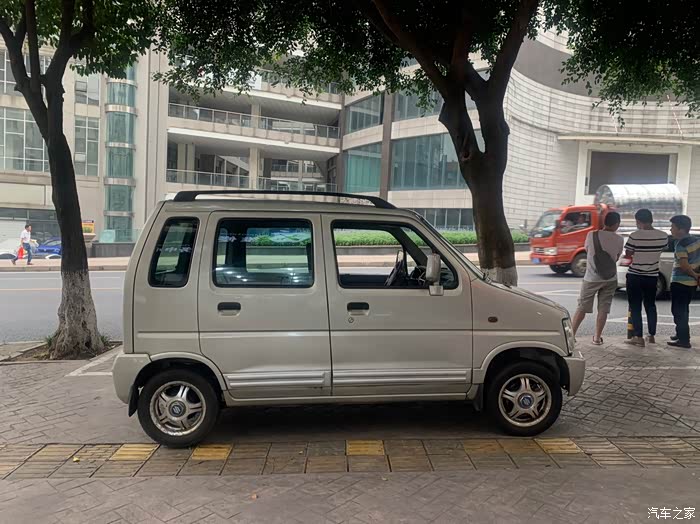 试着出这辆北斗星k10a