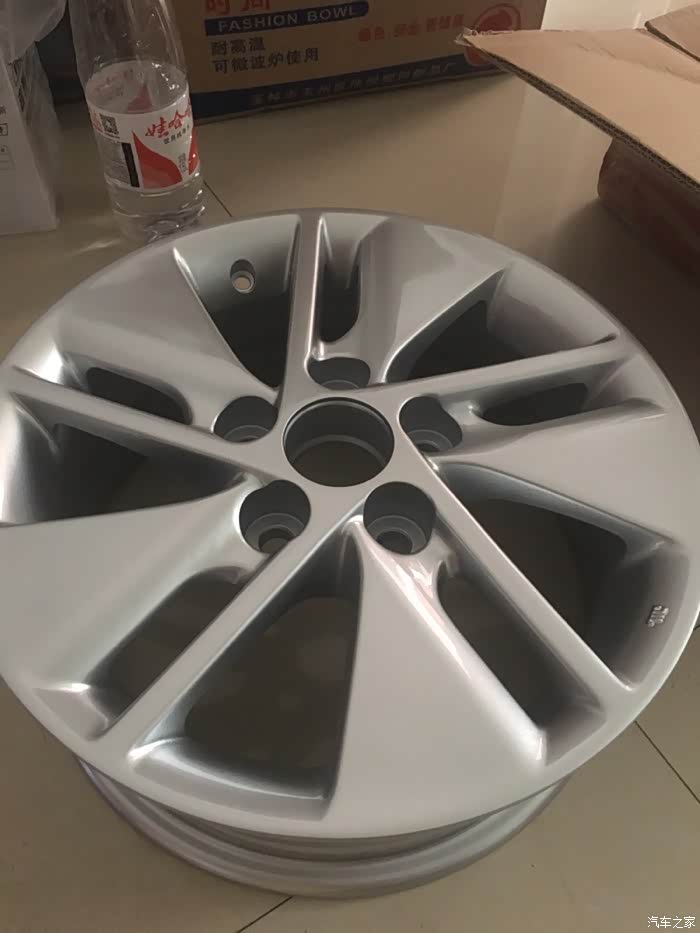 17款卡罗拉原厂轮毂在哪能买到呢?
