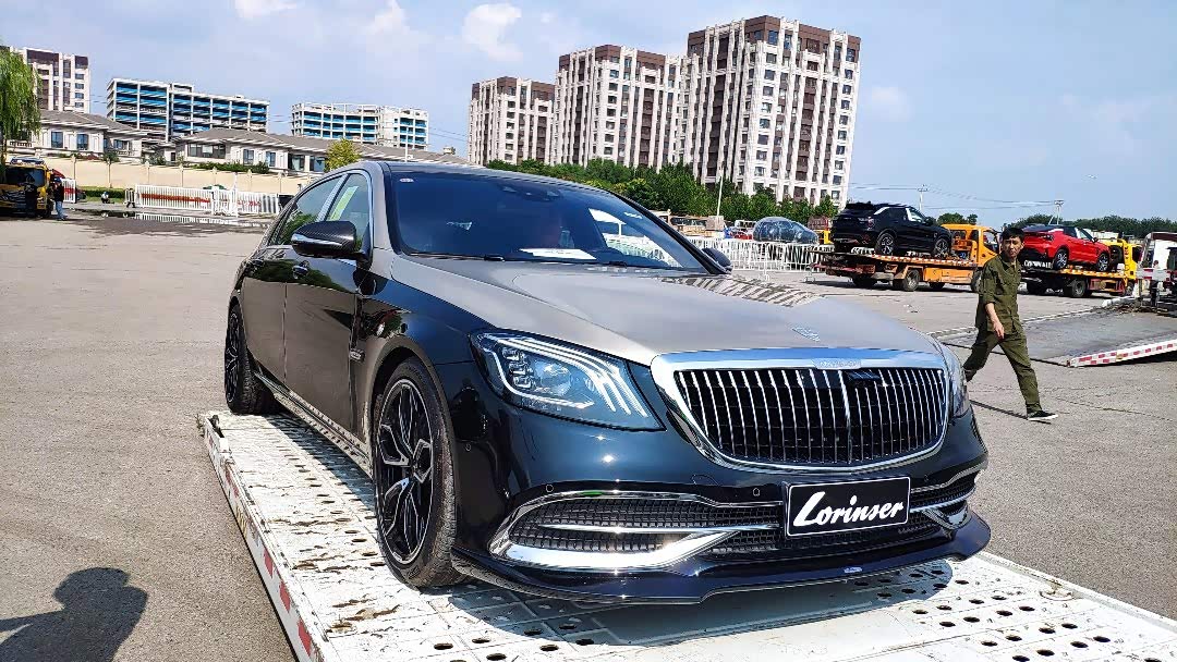 北京车展探馆:罗伦士迈巴赫s级实车