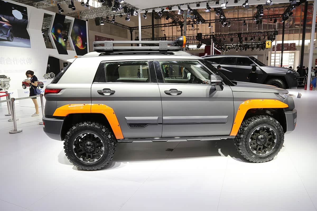 这是一款性价比非常高的越野小车.