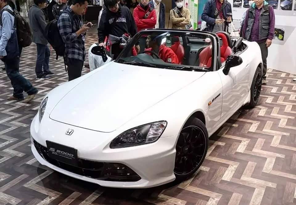 本田s2000是一款经典的fr敞篷跑车