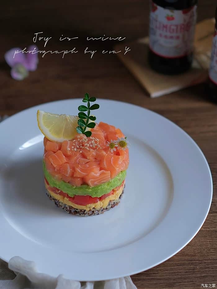 高颜值brunch,三文鱼塔塔