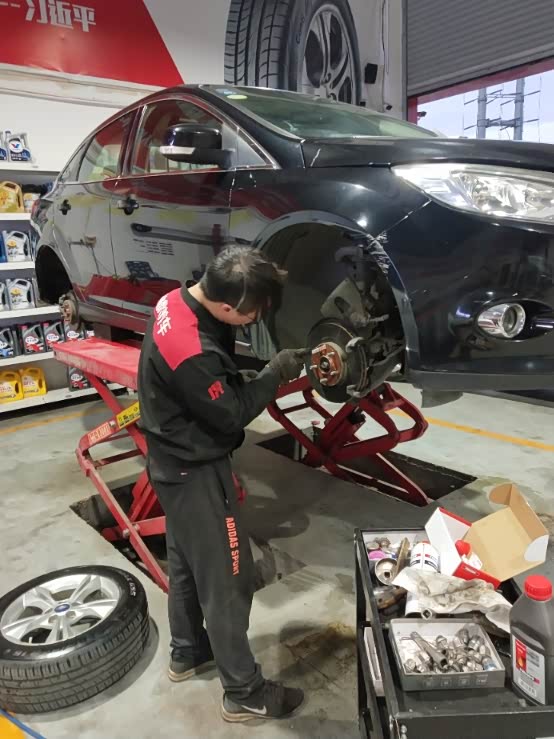 2012款福特新福克斯途虎养车保养体验