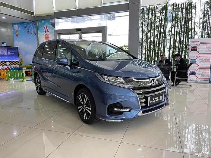奥德赛老车主表示新款威尼斯蓝颜色不错