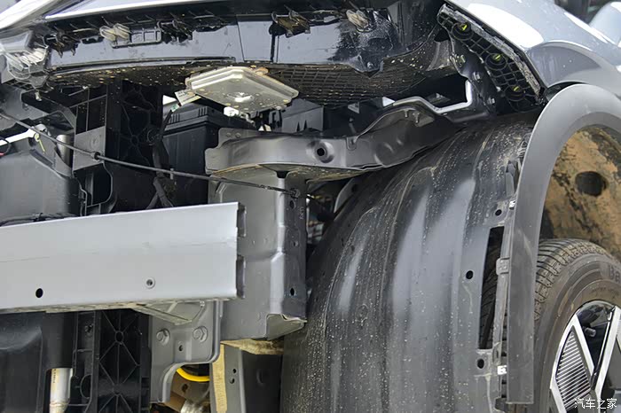 【图】比亚迪元plus防撞梁拆解,看看品质如何?