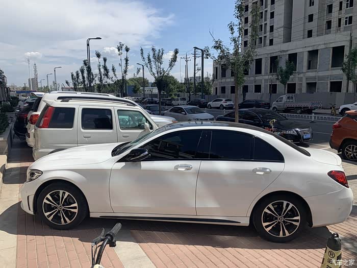 【图】个人出售19年7月上牌c260标轴白外红内_奔驰c级论坛_汽车之家