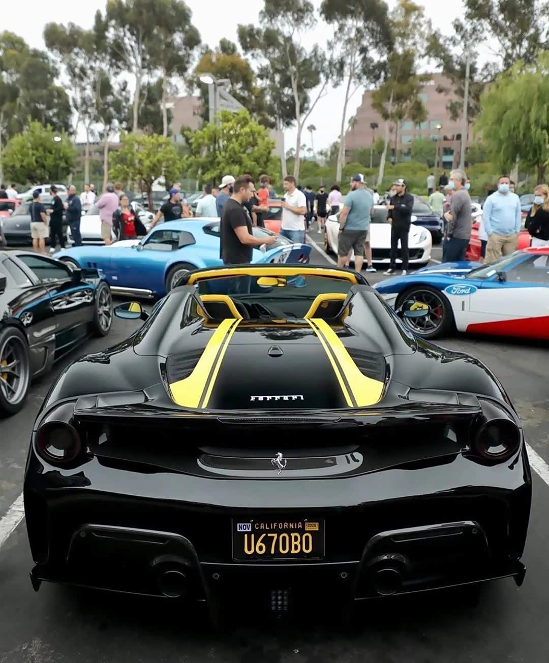 "黑武士"法拉利 488 pista spider,爱了爱了