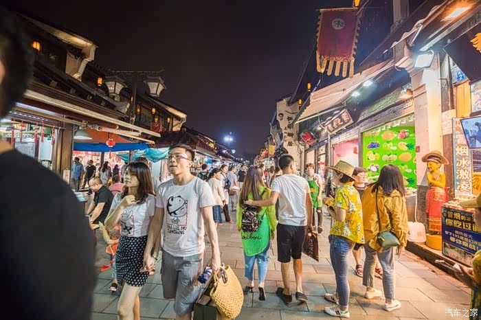 闲逛河坊街,尝杭城美食