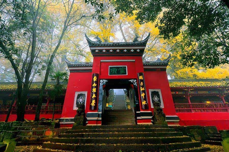 走在旅行的途中发现生活的真谛