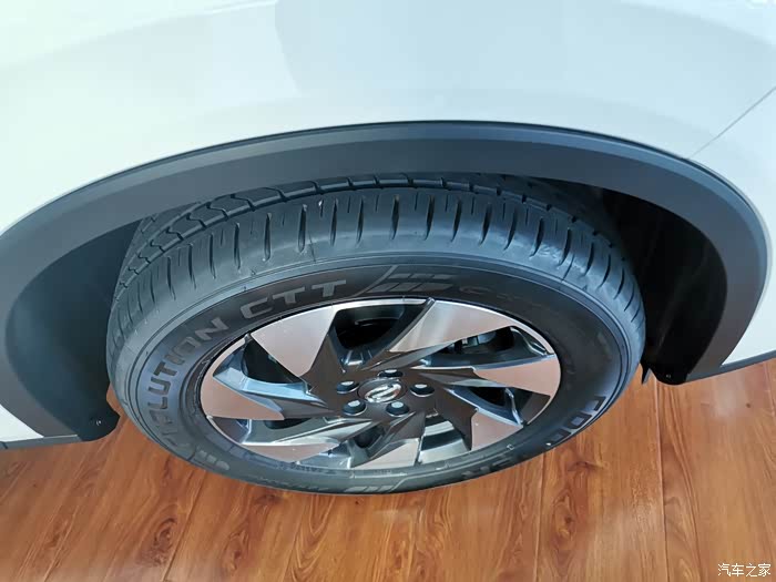 来看看传祺gs4的轮胎吧